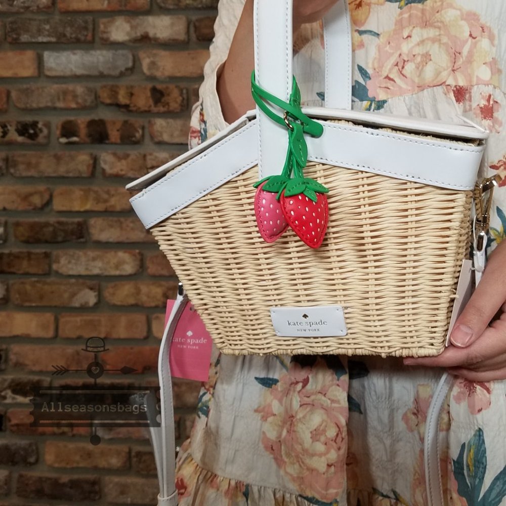Kate Spade Picnic In Park Basket Strawberry BAG - Picture 12 of 13